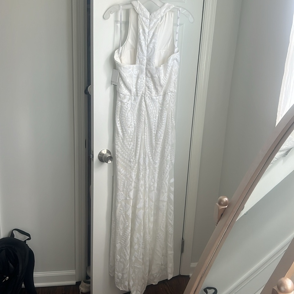David’s Bridal long sequin white dress. Size 6. Tags on. - Picture 2 of 6